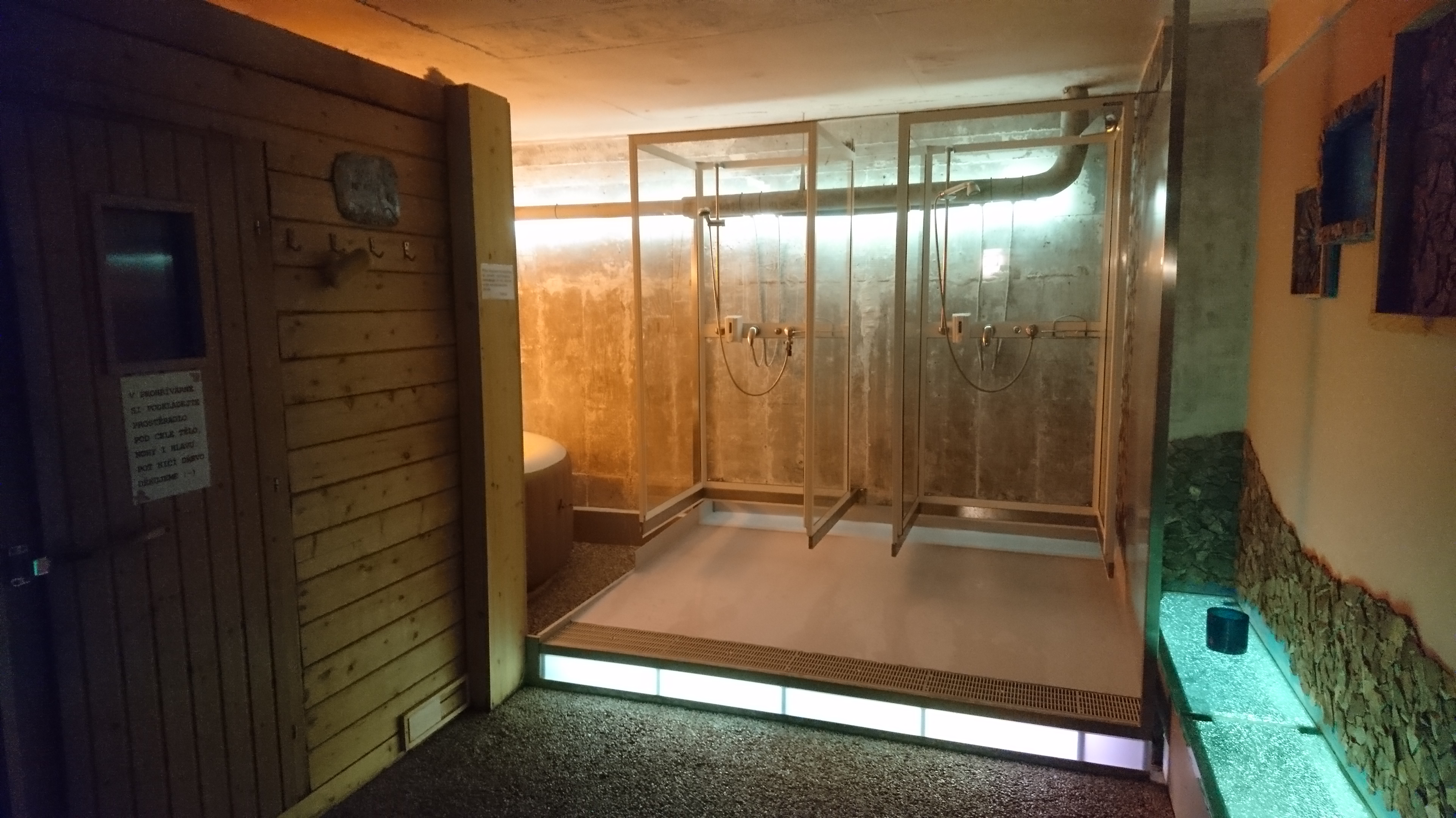 sprchy sauna praha 6